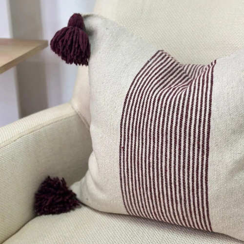 HOUSSE DE COUSSIN POMPONS MAROCAIN - FAIT A LA MAIN