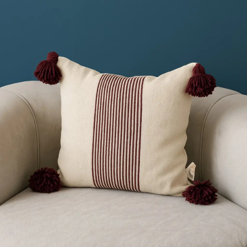 HOUSSE DE COUSSIN POMPONS MAROCAIN - FAIT A LA MAIN